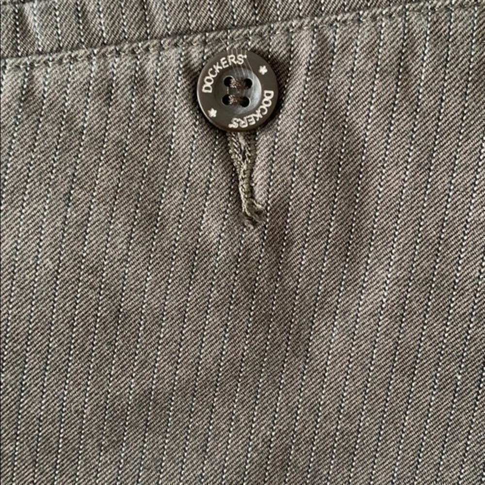 Dockers | Grey Pinstripe Dress Pants - 36x… - Picture 3 of 4